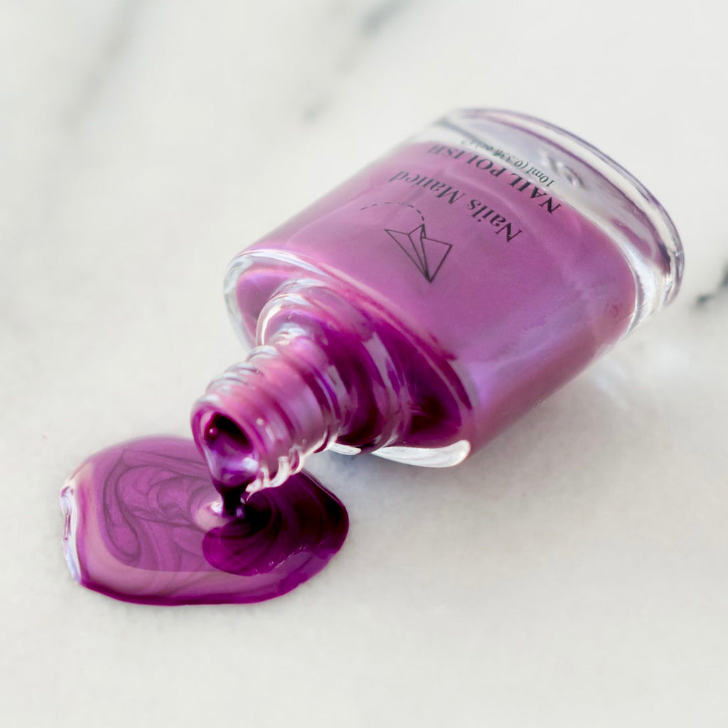 Sparkling Grape purple nails - non toxic nail polish by NailsMailed