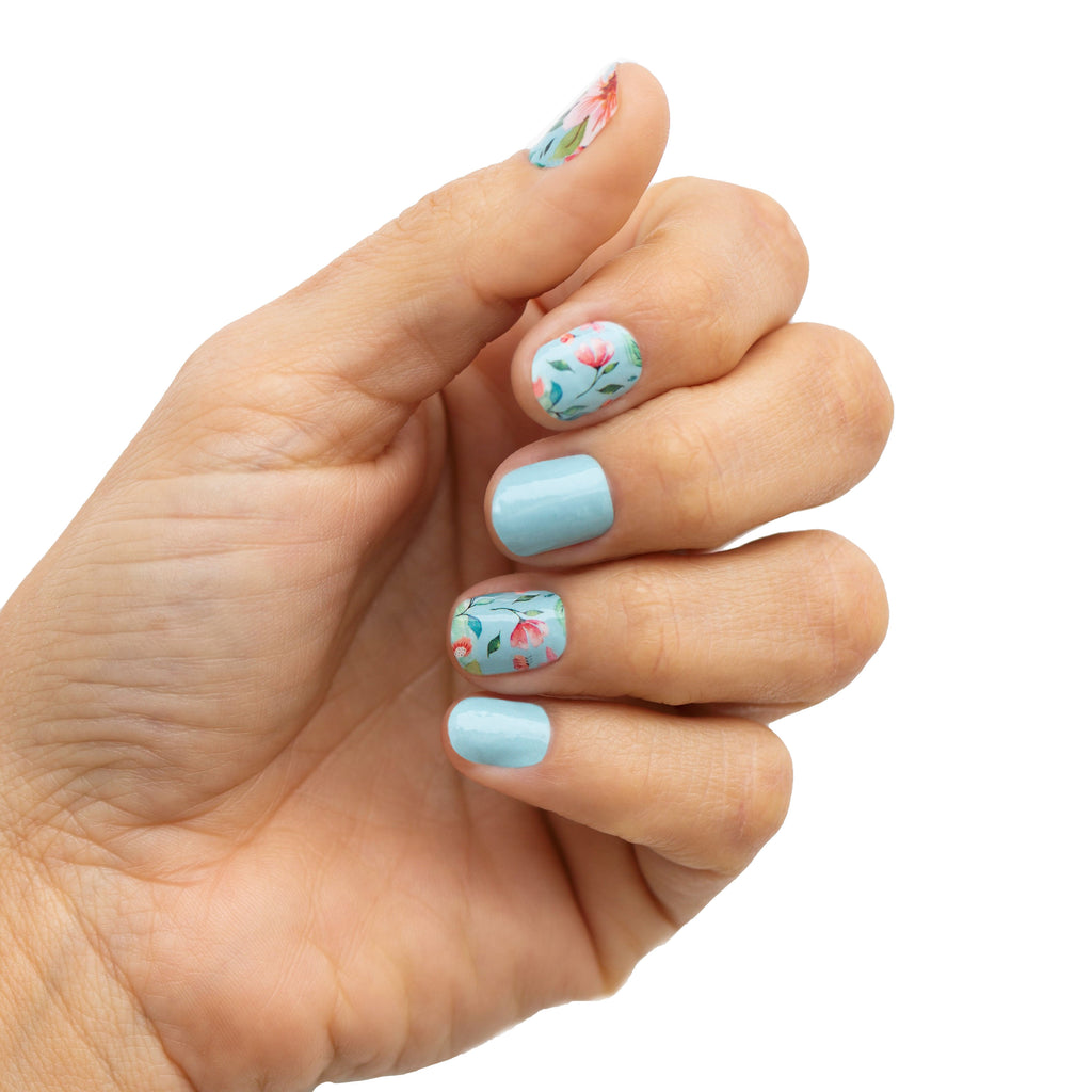 Flowing Flowers - NailsMailed