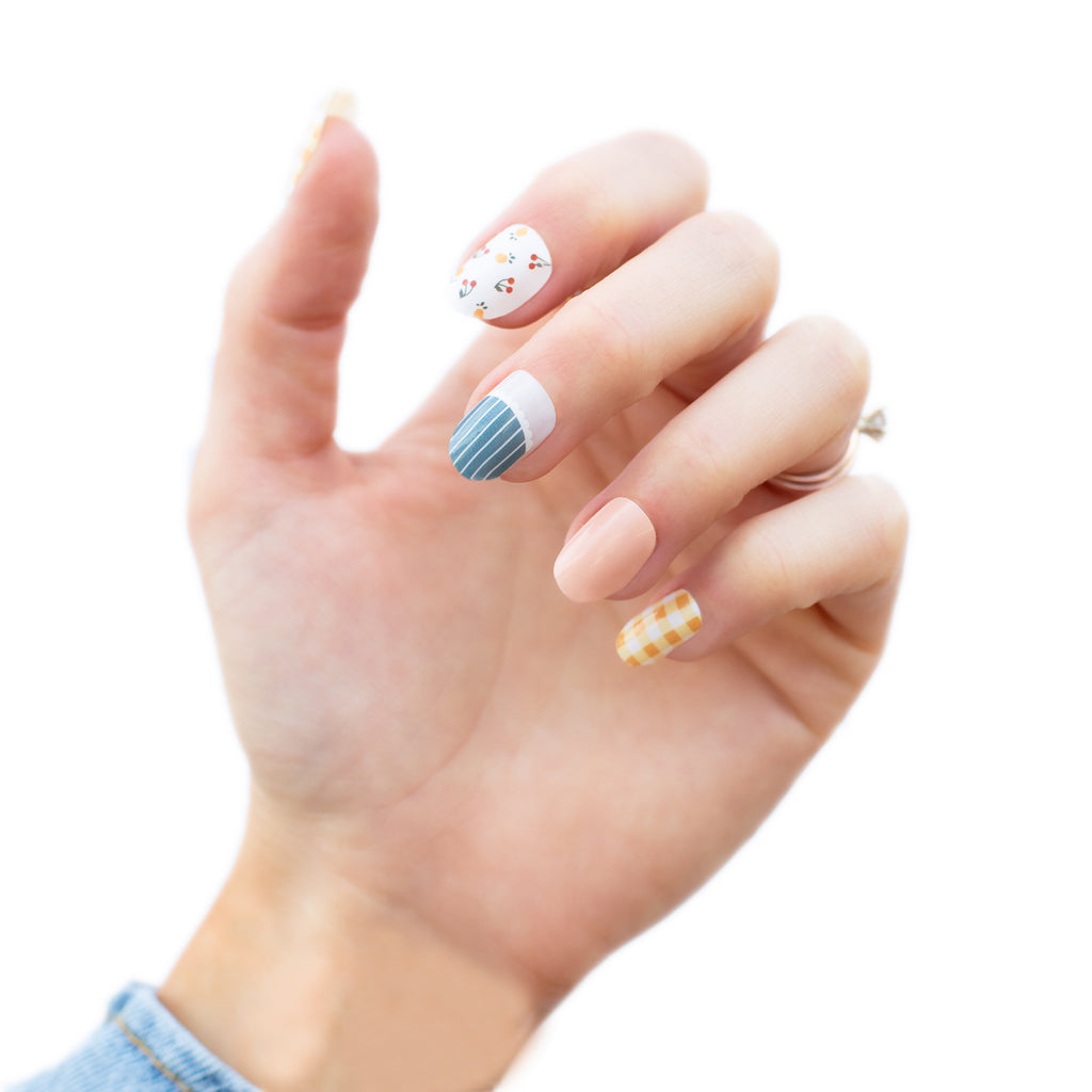 Country Charm | Nail Wraps - NailsMailed